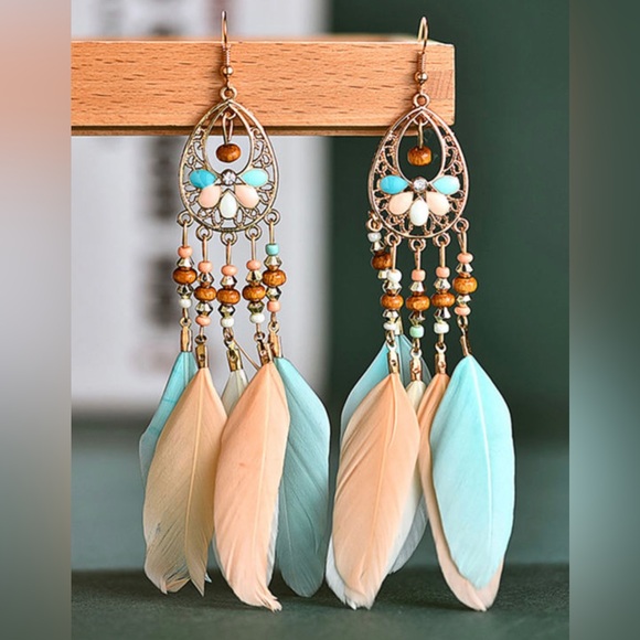 Artisan Jewelry - NWT Multicolor Bohemian Dreamcatcher Wood Bead & Feather Hook Dangle Earrings